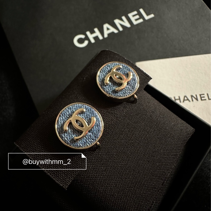 ⭐️賣場有滿額折扣⭐️香奈兒最新 牛仔鈕扣耳夾-2