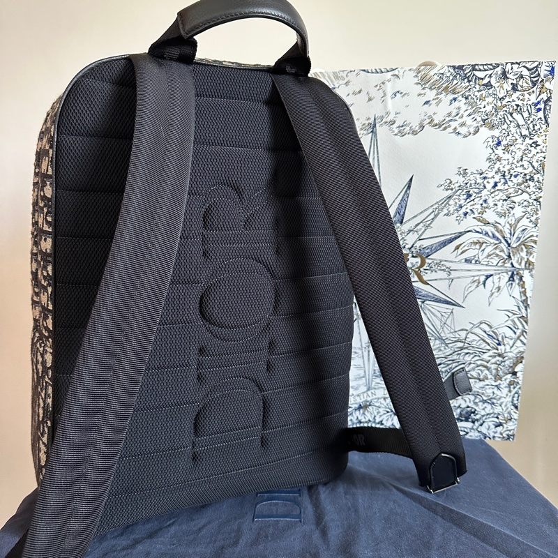 【全新現貨】Dior Rider 經典老花後背包｜立體方正廓形、15吋筆電OK！-10