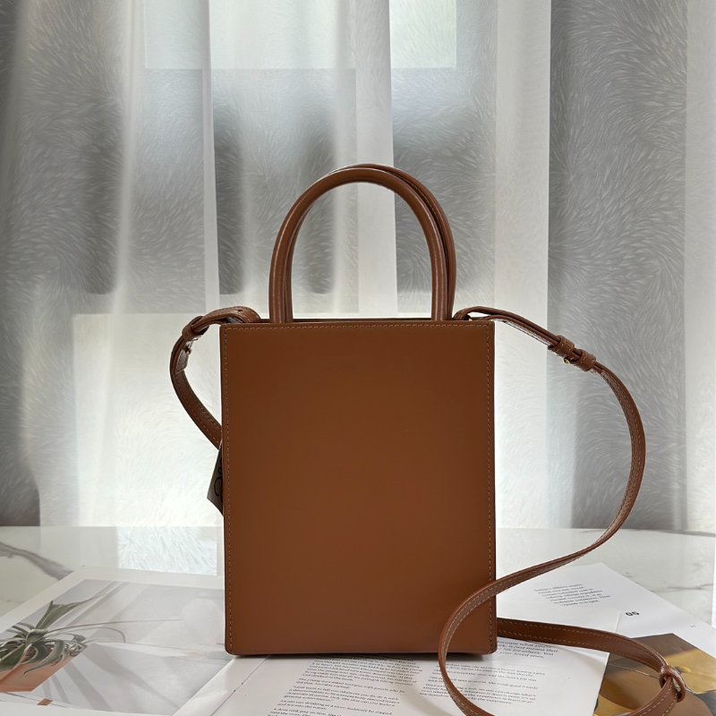 LOEWE Standard A5小牛皮斜背包-4