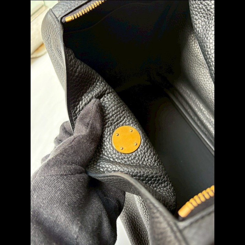 Hermes 金釦黑皮肩側包 Lindy 30-28