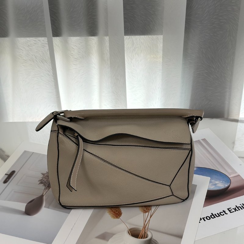 LOEWE Puzzle小牛皮手袋 - 小號米色-2