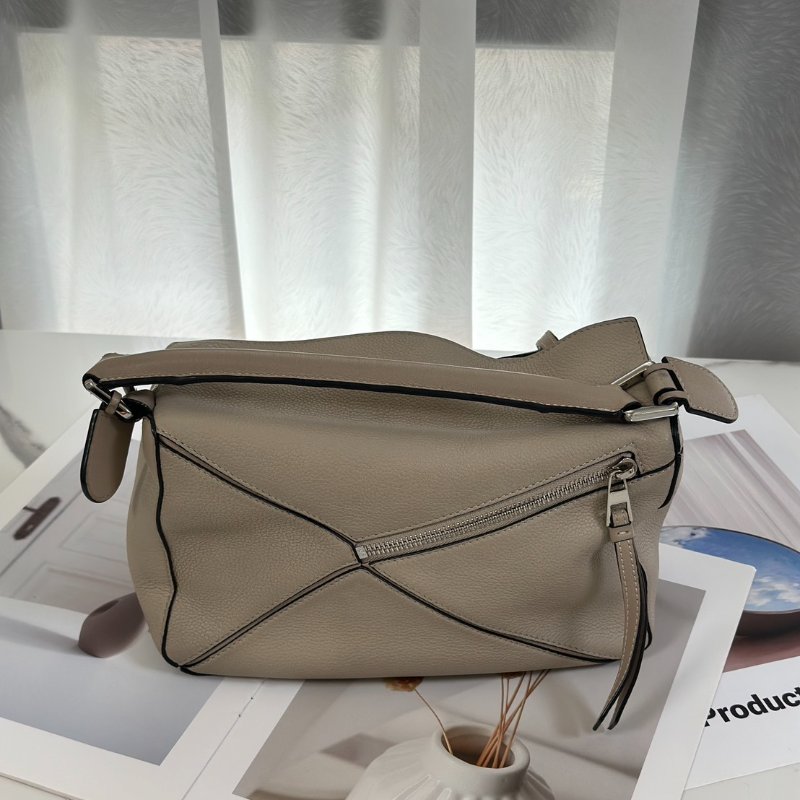 LOEWE Puzzle小牛皮手袋 - 小號米色-5