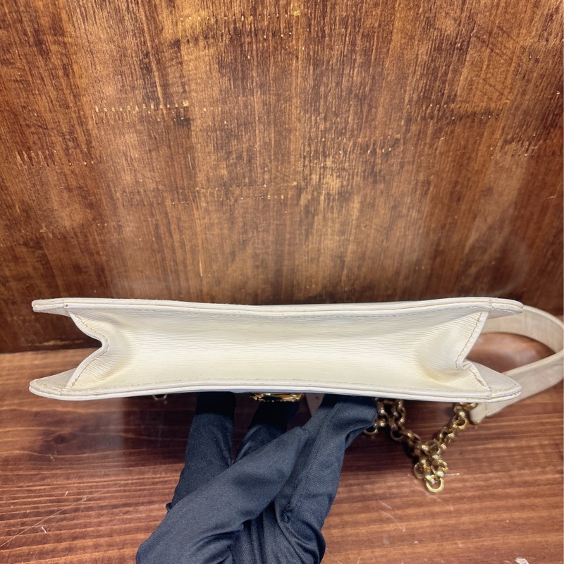 Chloe 白色鏈條手提包-2