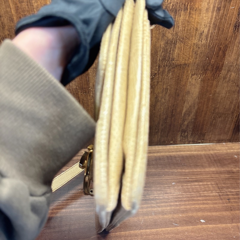 金色G字扣手提包-4