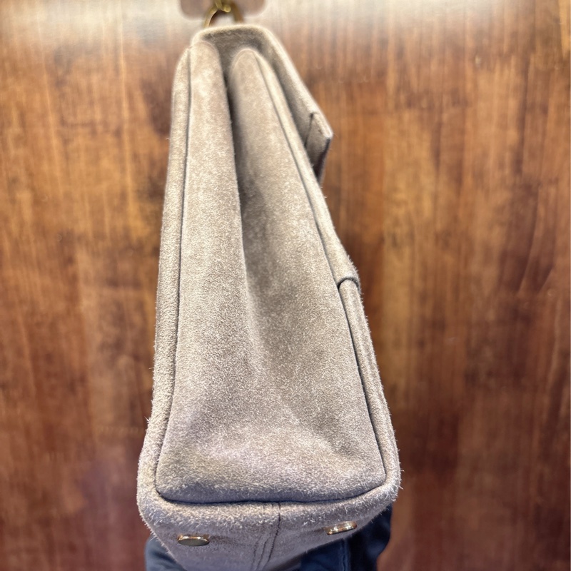 金色鏈條麂皮手提包-3