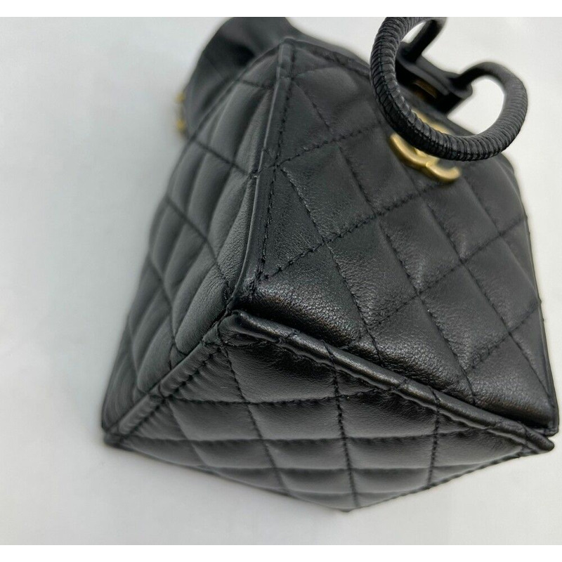 【包稅】CHANEL 黑色迷你水桶鏈條斜背包-5