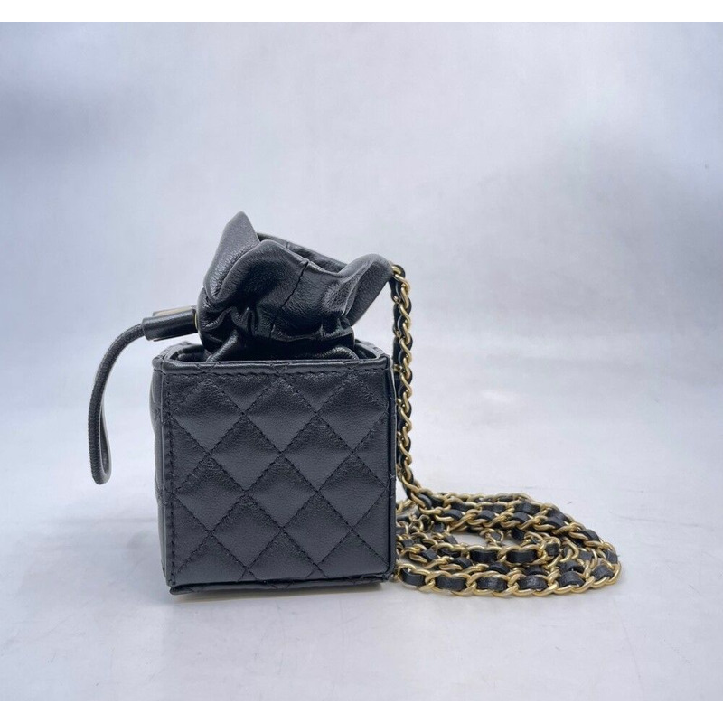 【包稅】CHANEL 黑色迷你水桶鏈條斜背包-11