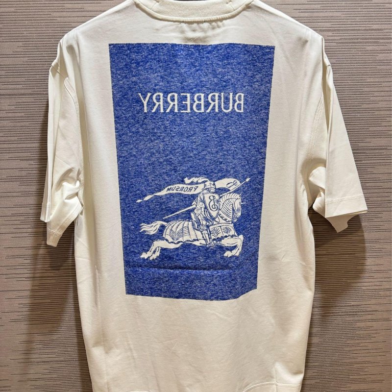 💎Han's house精品服飾💎BURBERRY 戰馬  短T T恤 短袖 原價23000-0