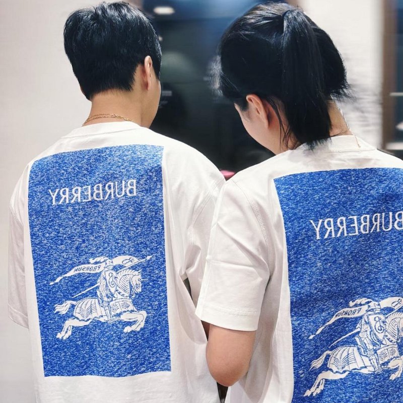 💎Han's house精品服飾💎BURBERRY 戰馬  短T T恤 短袖 原價23000-1