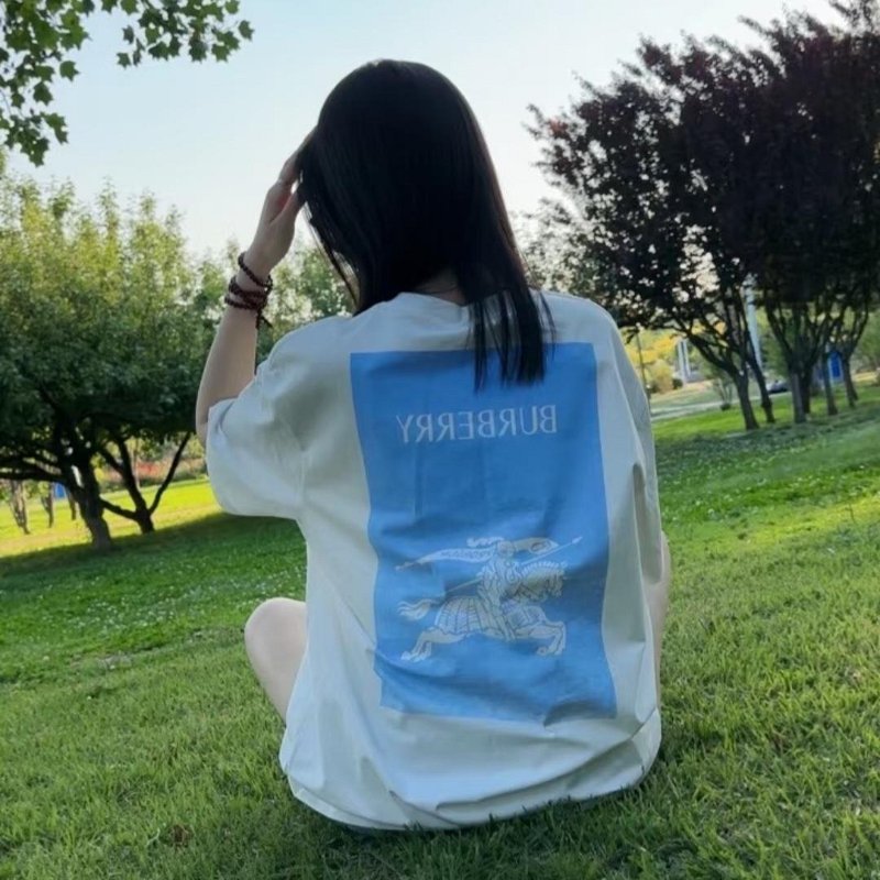 💎Han's house精品服飾💎BURBERRY 戰馬  短T T恤 短袖 原價23000-3