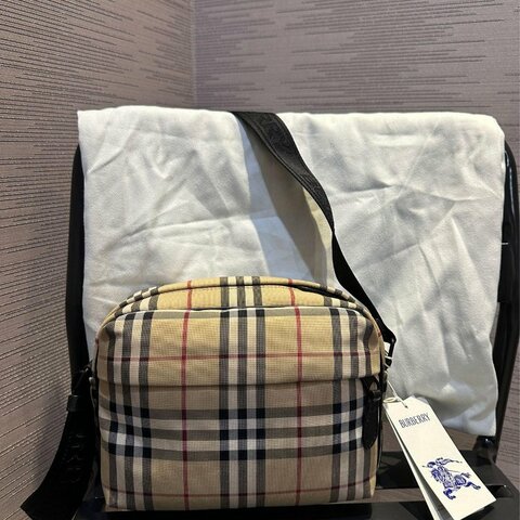 💎Han's house精品服飾💎BURBERRY Paddy 格紋 相機包 原價36900