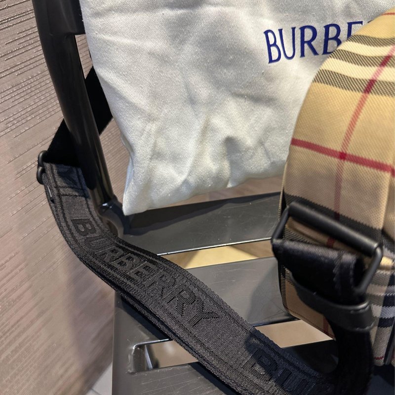💎Han's house精品服飾💎BURBERRY Paddy 格紋 相機包 原價36900-4