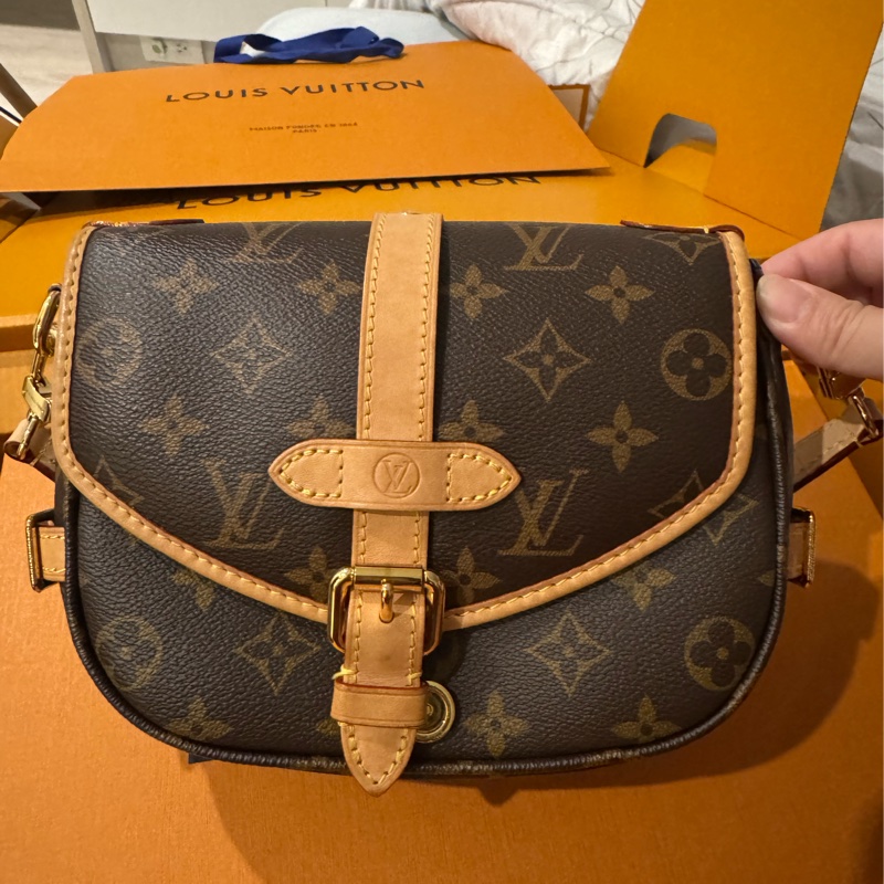 M46740 saumur bb LV雙子星斜背包-0