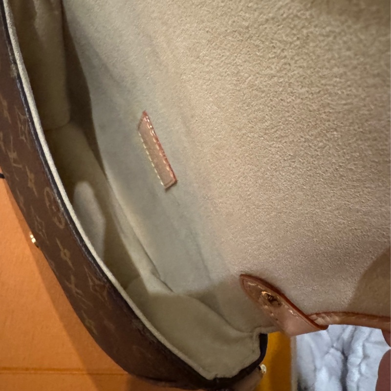 M46740 saumur bb LV雙子星斜背包-7