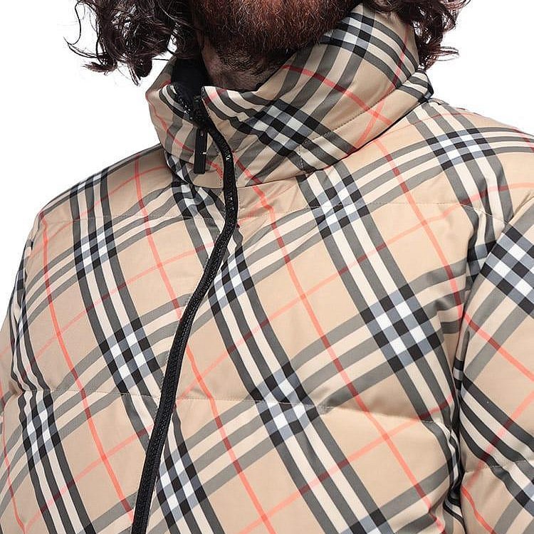 💎Han's house精品服飾💎 Burberry雙面穿格紋羽絨 外套 原價69000-6