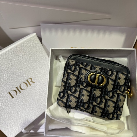 30 Montaigne Lavender 錢包 Dior