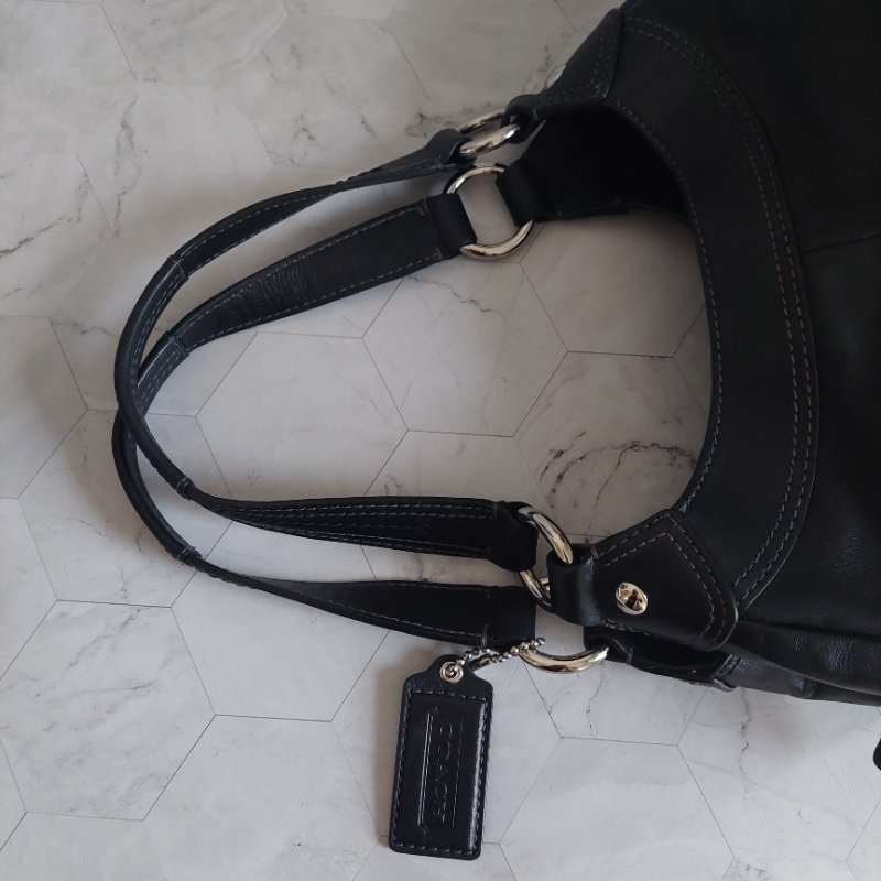 Coach 黑色牛皮肩背側背包-55