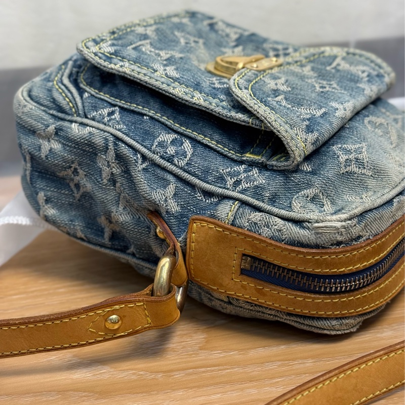 Lv vintage 單寧牛仔相機包-4