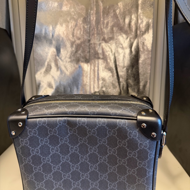 GUCCI 古馳 GG LOGO方形箱包/斜背包(黑灰)-7