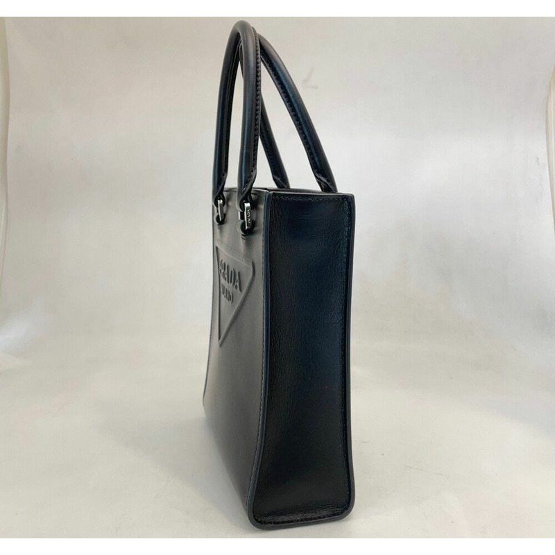 【包稅】PRADA 刺繡三角形Logo斜背包 1BA333-8