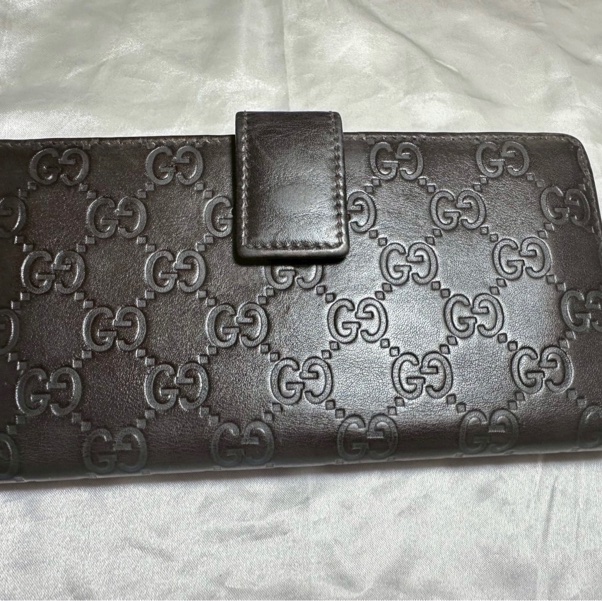 GUCCI 黑色 GG 壓紋長夾（真皮、翻蓋扣式、銀色金屬牌）-9