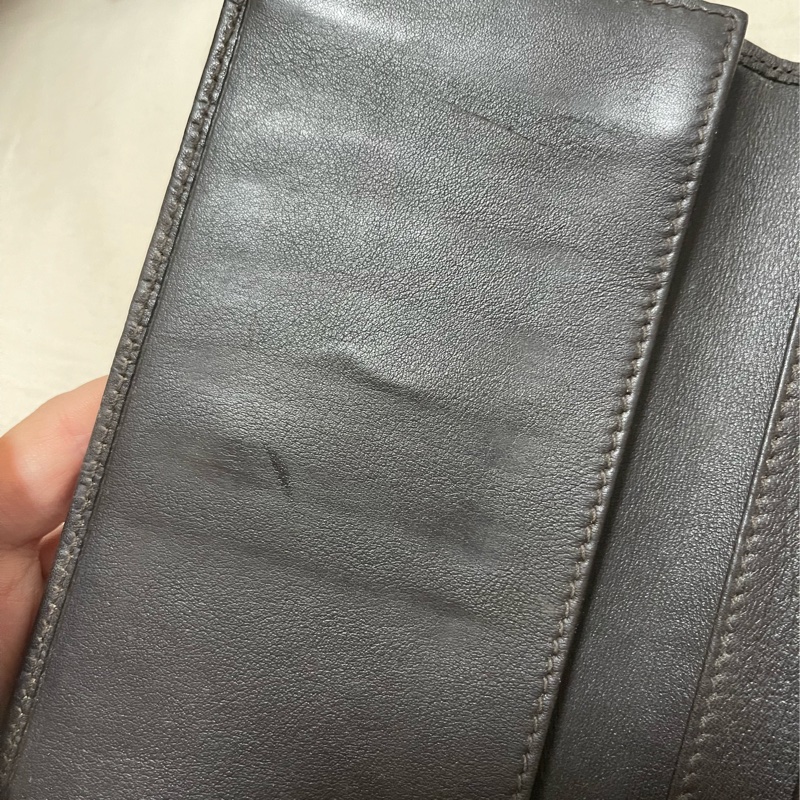 GUCCI 黑色 GG 壓紋長夾（真皮、翻蓋扣式、銀色金屬牌）-14