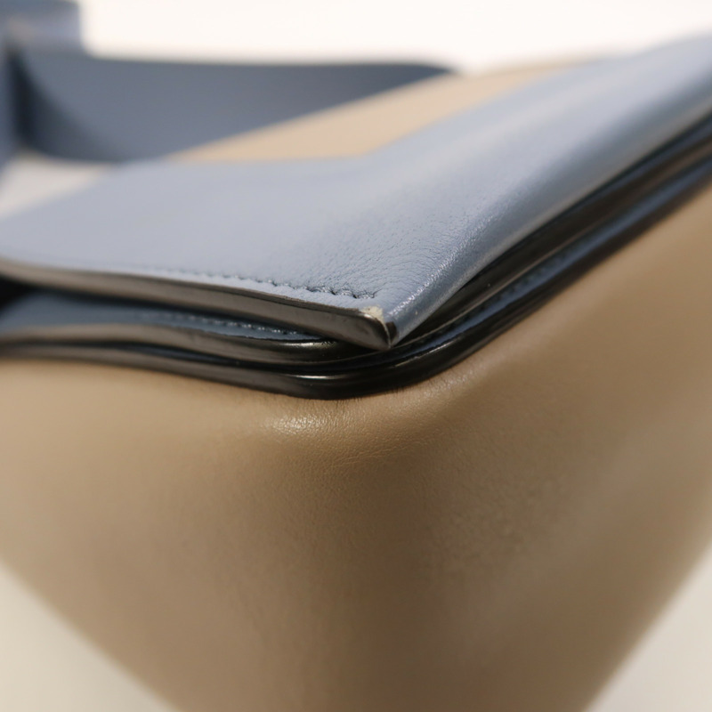 CELINE 牛皮皮革Frame金扣肩背袋-10