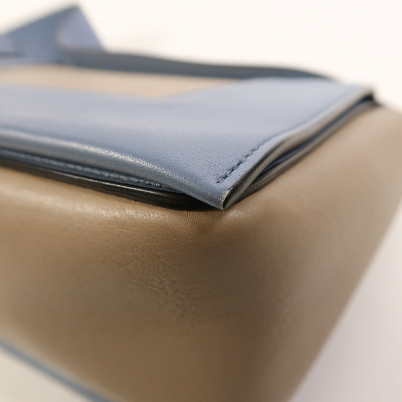 CELINE 牛皮皮革Frame金扣肩背袋-11