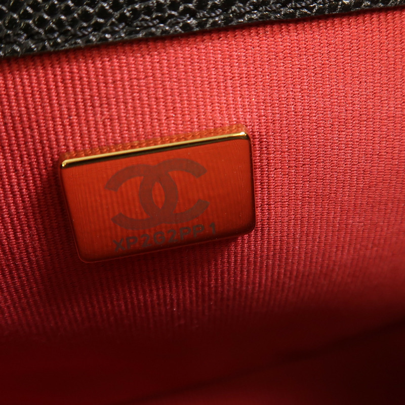 CHANEL 牛皮皮革Shoulder Bag金扣肩背袋-7