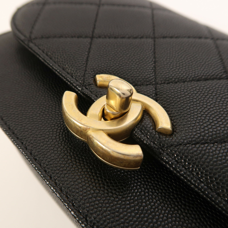 CHANEL 牛皮皮革Shoulder Bag金扣肩背袋-19