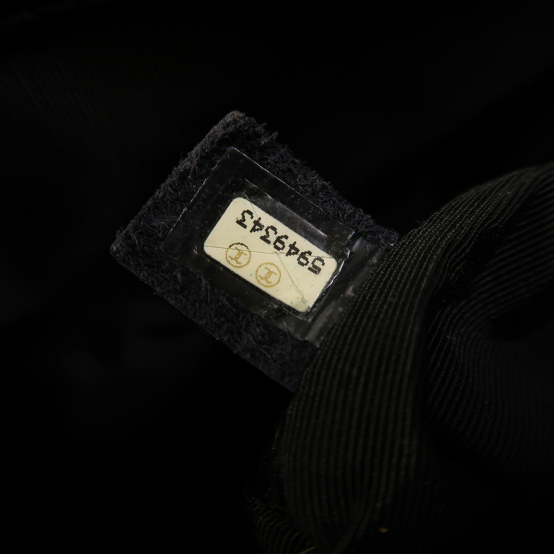 CHANEL 牛皮皮革Vintage Tote Bag金扣肩背袋-7