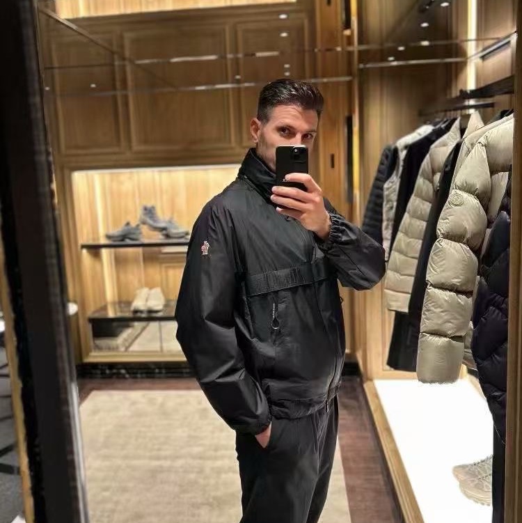 Moncler -Negera 男款 收納式 連帽風衣#1 好價💰-1