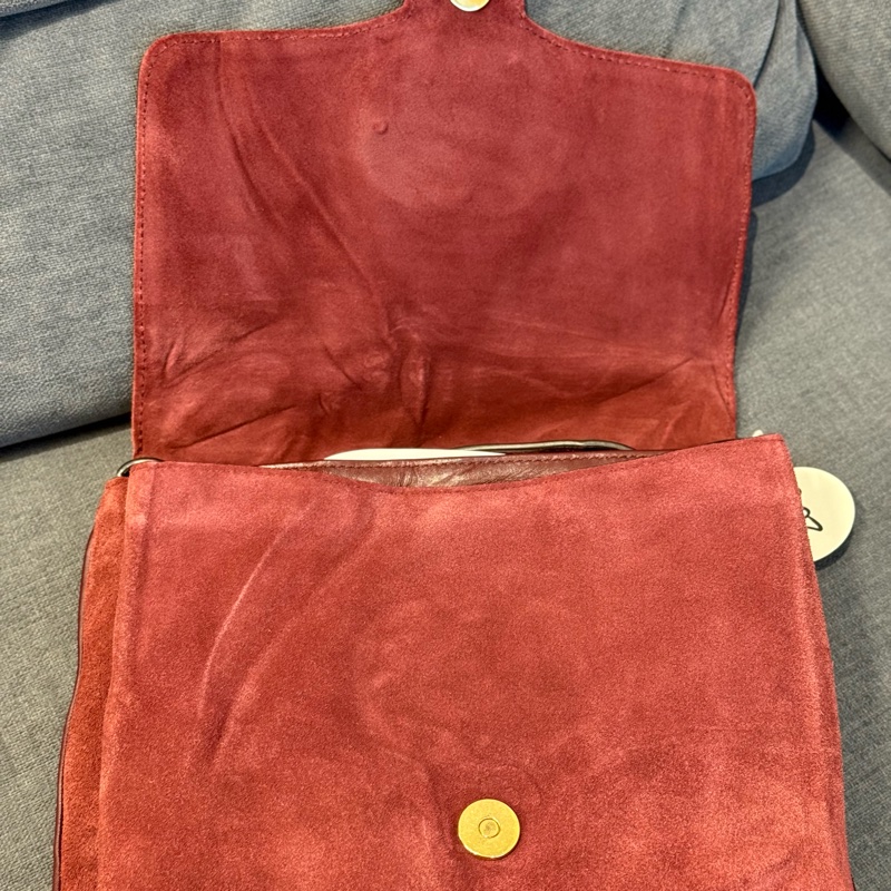 Gucci麂皮雙G斜挎包-6