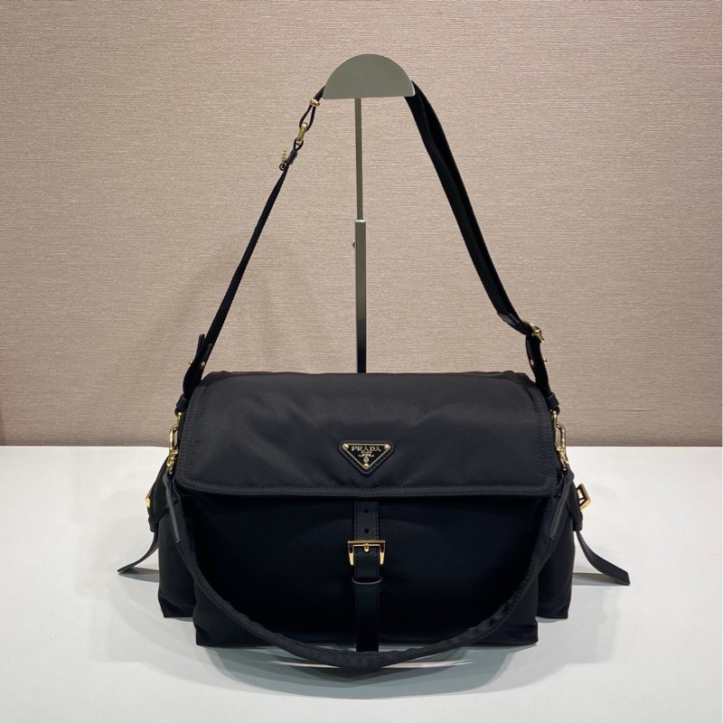 Prada 🆕 原價19300 1BD391-0