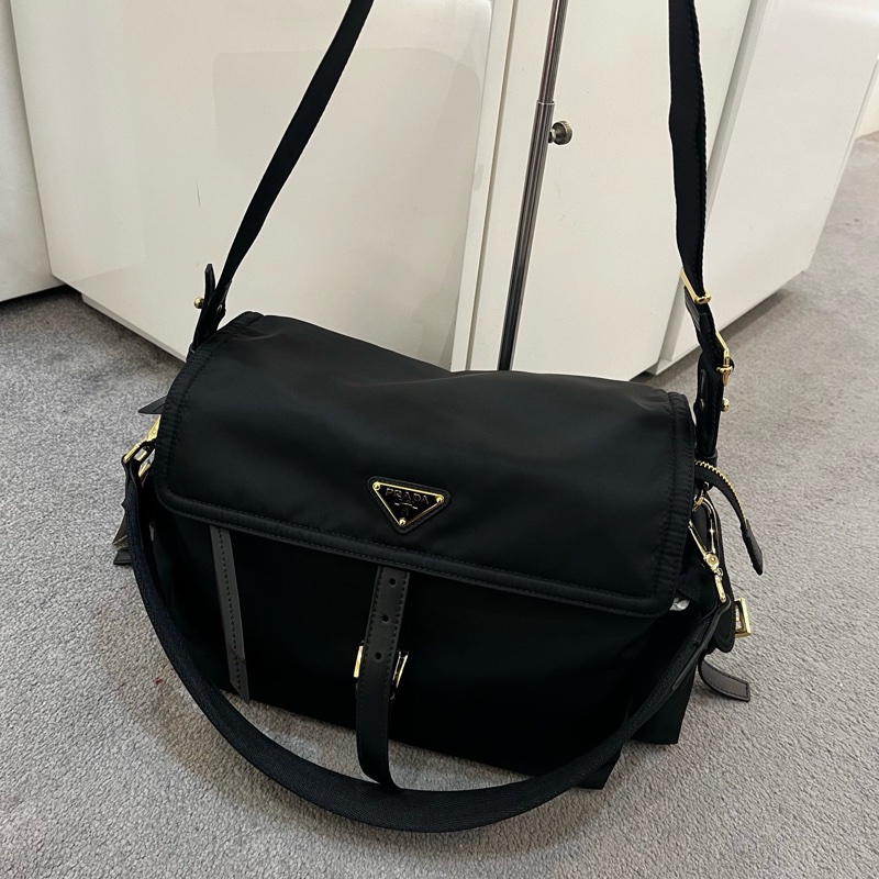 Prada 🆕 原價19300 1BD391-1