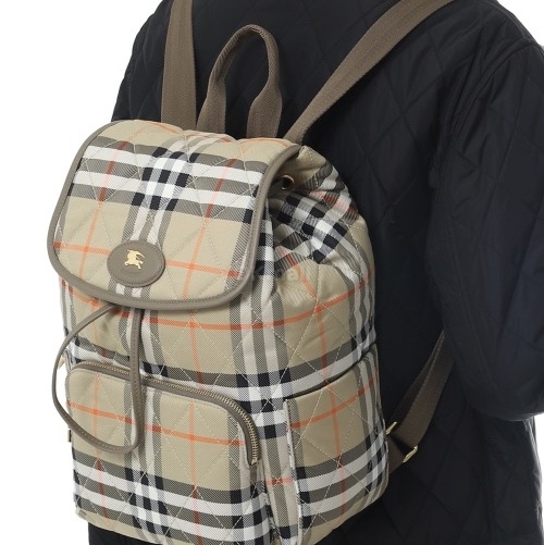 Burberry horseshoe backpack 💕💕原價$13500 *8115396*-3