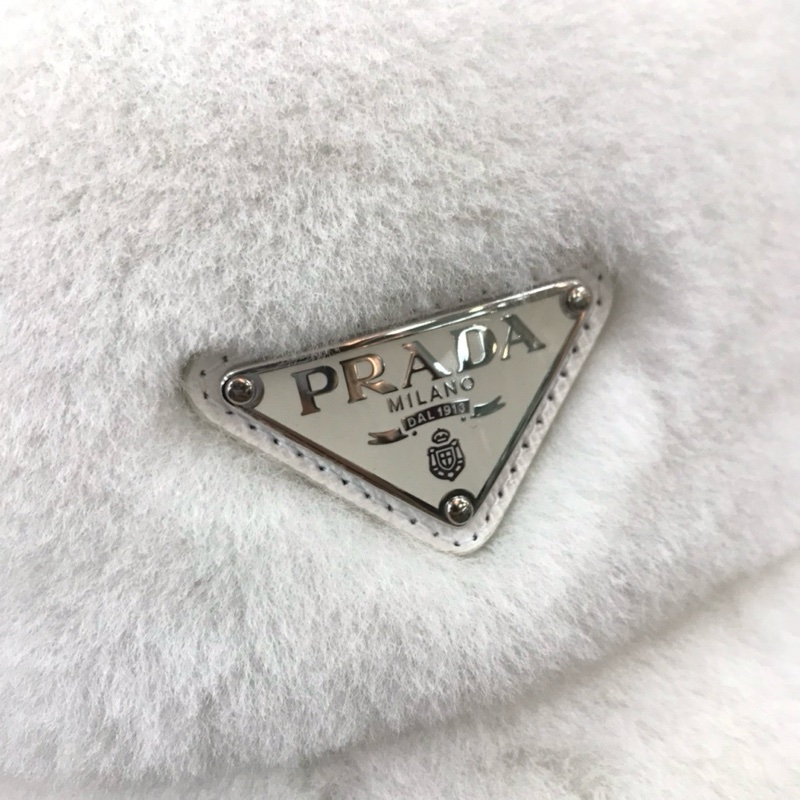 PRADA ~米白色😍 原價💰10600 L码-2
