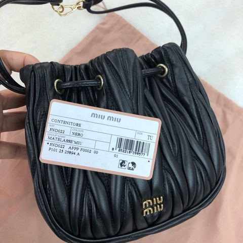 💕💕MIUMIU 原價$14100 *5ND022*