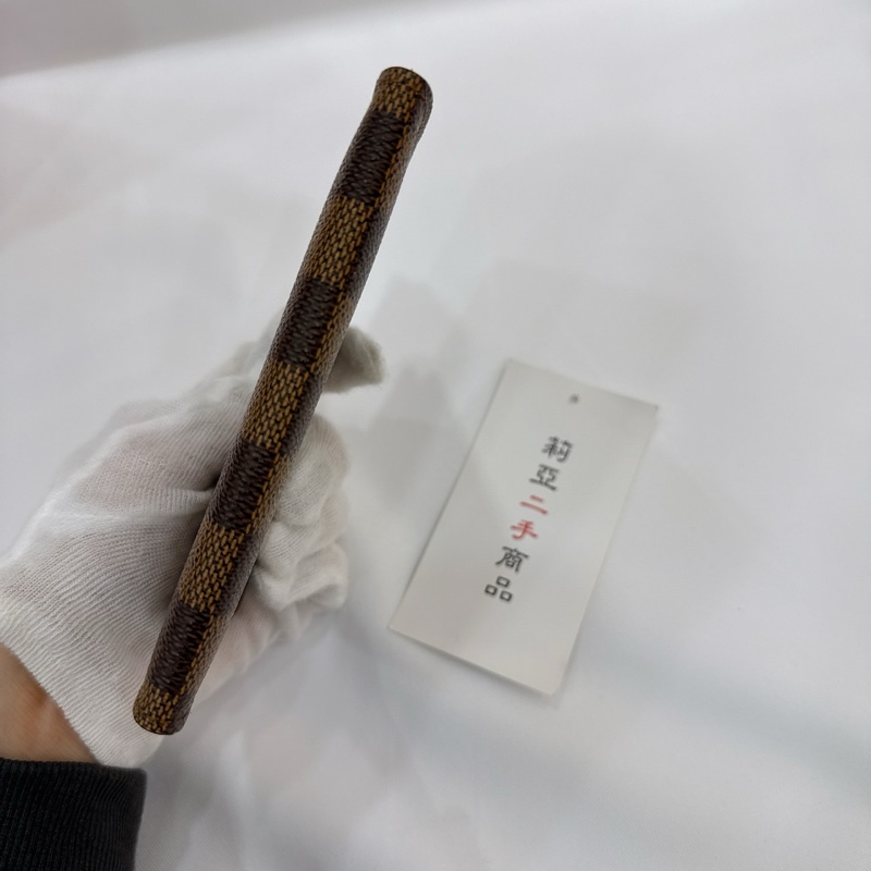 莉亞精品♡LV 棋盤格護照套 二手-3