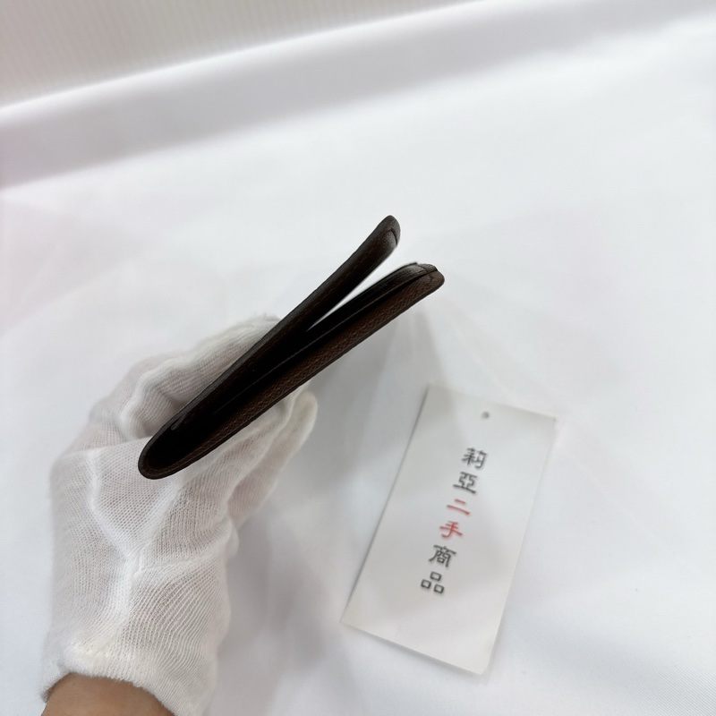 莉亞精品♡LV 棋盤格護照套 二手-6