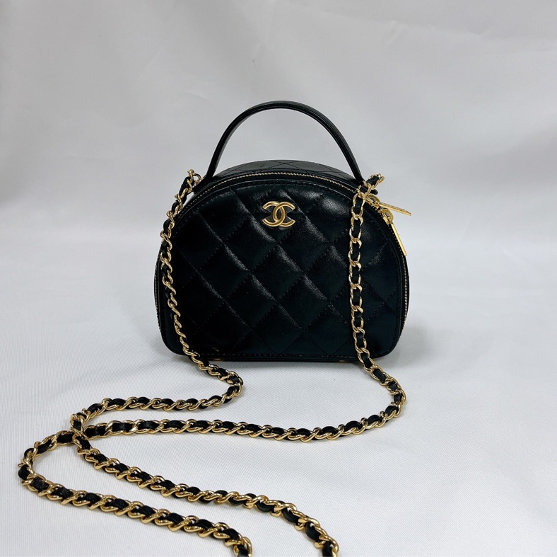 莉亞精品♡ Chanel AP3087 提把半月包 黑金 二手-0