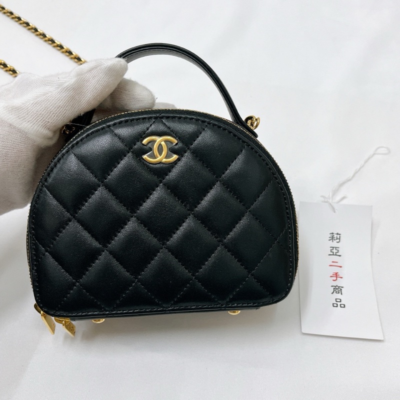 莉亞精品♡ Chanel AP3087 提把半月包 黑金 二手-1