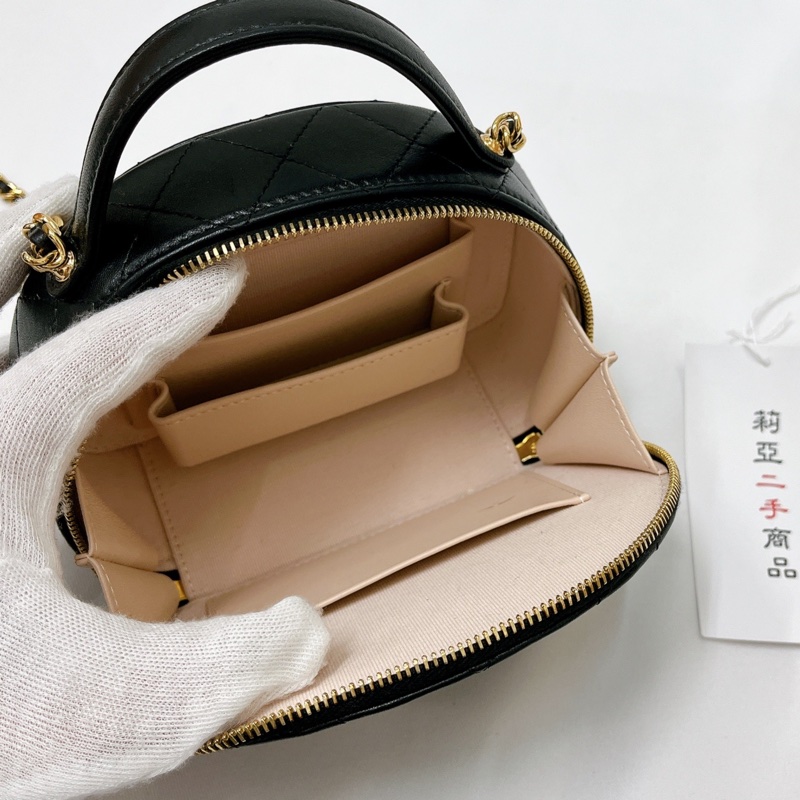 莉亞精品♡ Chanel AP3087 提把半月包 黑金 二手-12
