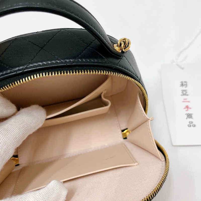 莉亞精品♡ Chanel AP3087 提把半月包 黑金 二手-13