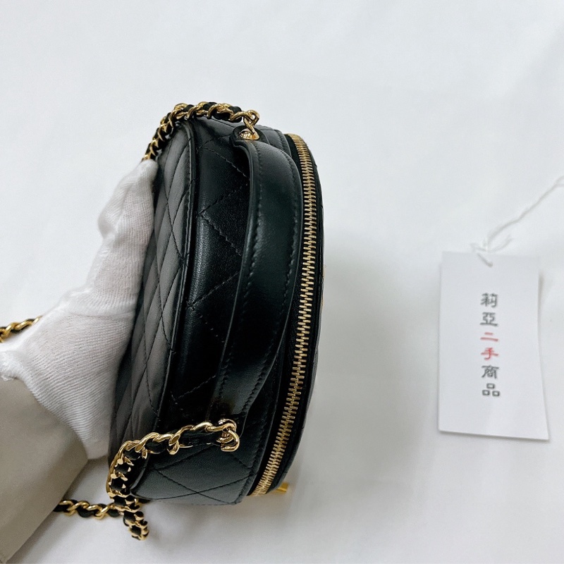 莉亞精品♡ Chanel AP3087 提把半月包 黑金 二手-17