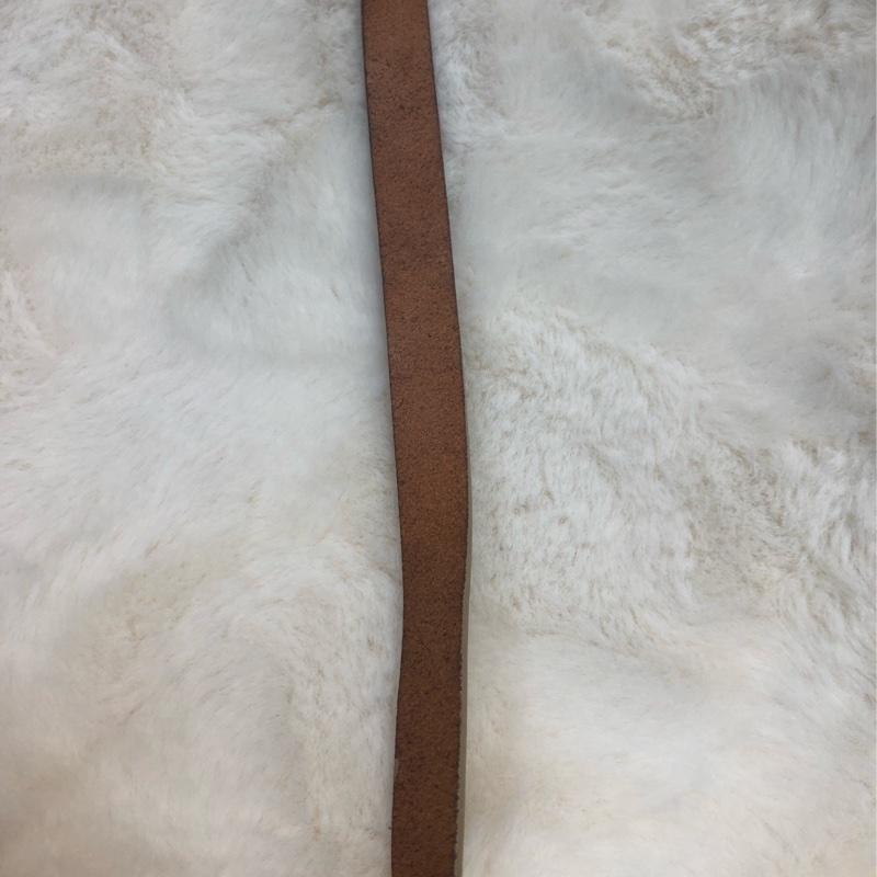 FENDI 卡其色毛毛袋 XC191-8