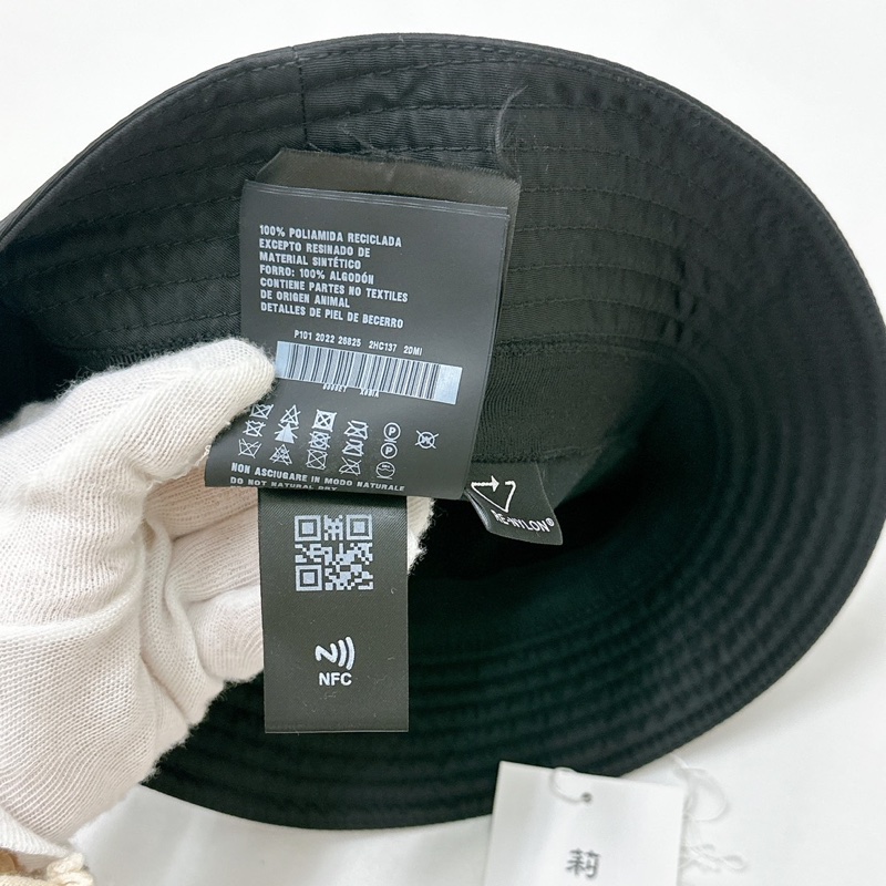 莉亞精品♡ Prada L號 三角鐵牌漁夫帽 二手-8