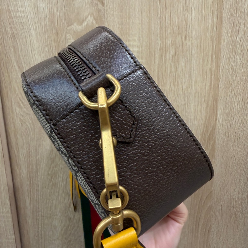 Gucci PVC咖牛皮霧金釦虎頭斜背相機包-1