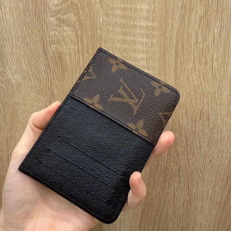 LV 原花拼黑牛皮Neo卡夾M60166-4