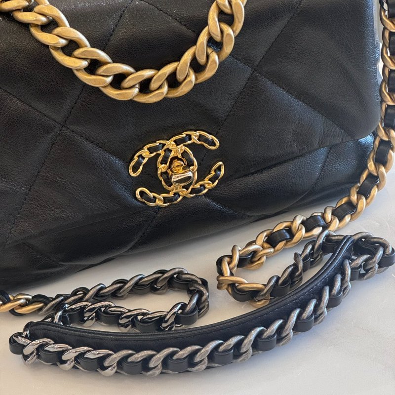 *SHIHNA名牌精品* CHANEL 黑色金扣 羊皮 19口蓋包-3